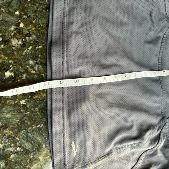 Brook’s Equilibrium Running Skort. Charcoal grey. Excellent condition. Pocket - Picture 9 of 11